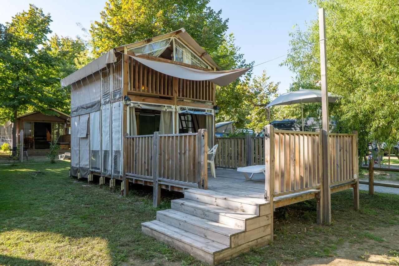 Camping Eden Glamping Dormelletto Ngoại thất bức ảnh