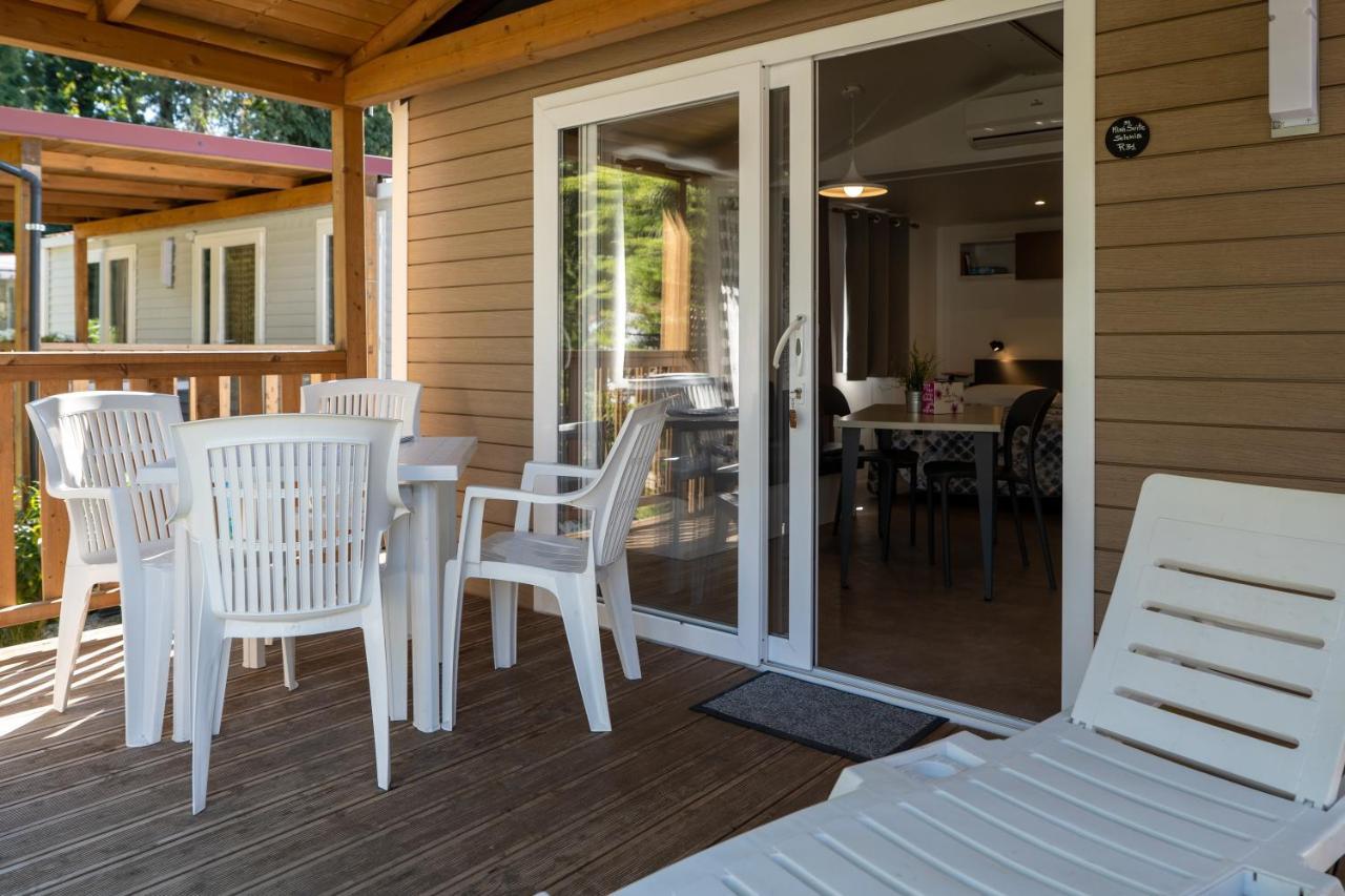 Camping Eden Glamping Dormelletto Ngoại thất bức ảnh